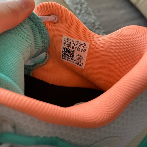 BRAND NEW, NEVER WORN HARDEN STEPBACK 3s! - Picture 4 of 4